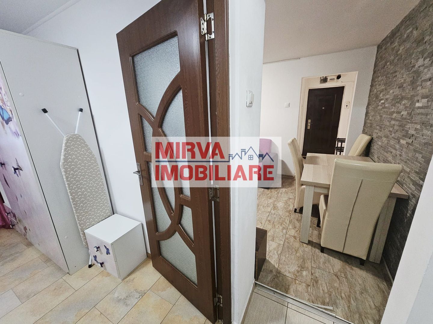 Apartament 3 camere – Zona Vest, parter – mobilat și utilat - Poză 14