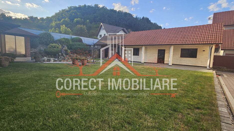 Casă premium D+P+E cu anexe si teren generos - Poză 46