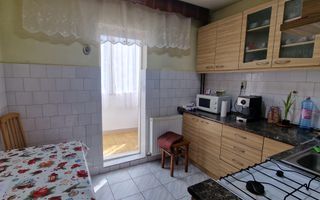 Apartament cu 3 camere | Xenopol | Oradea - Poză 9