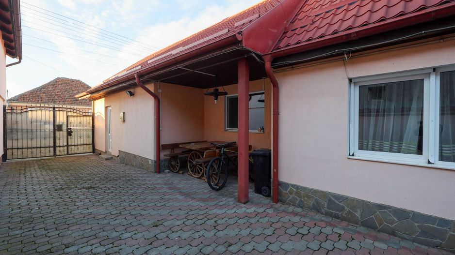 Casa 4 camere Halchiu | teren 400 mp | acces 2 strazi - Poză 31