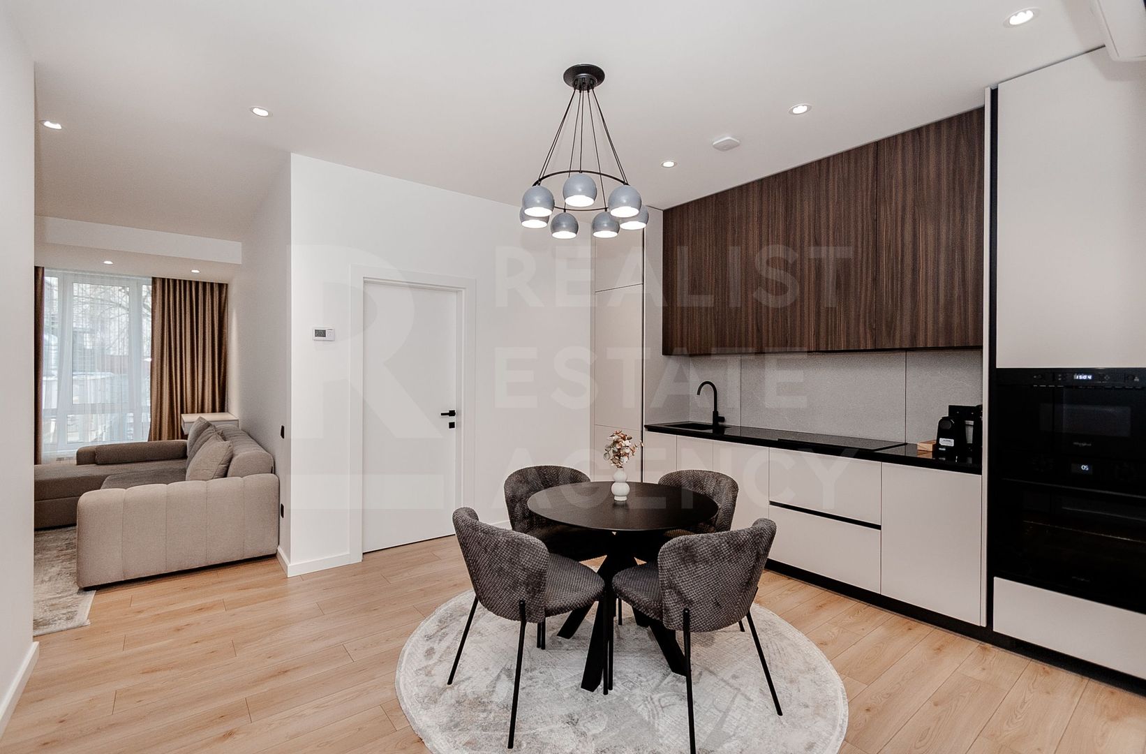Chirie, apartament, 2 camere, str. Mitropolit  Varlaam, Centru - Poză 4
