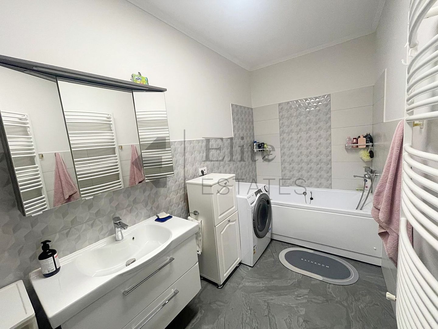 Casa cu 4 camere central in Oradea - Poză 12