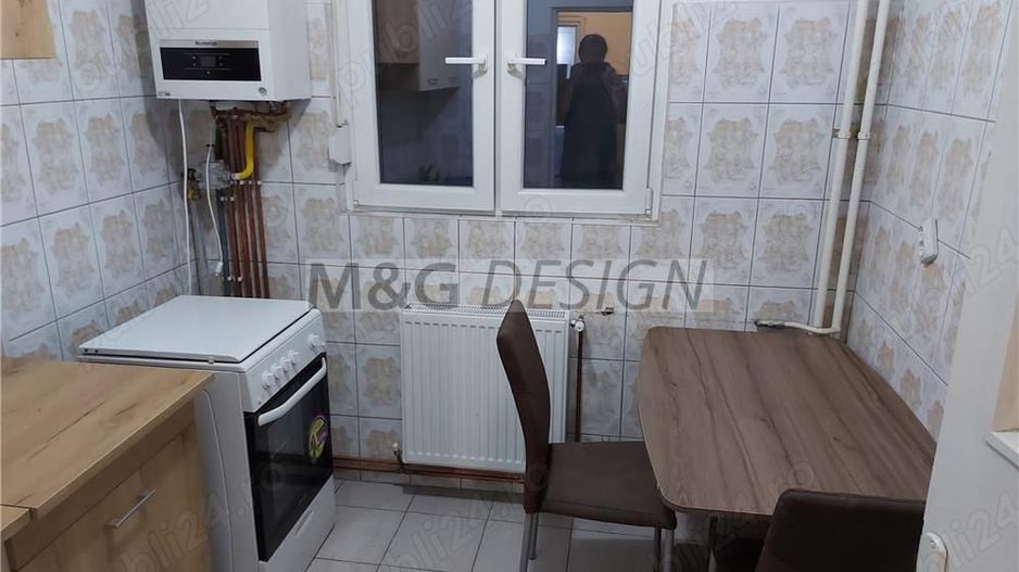 Medicina-semicentral, ap 2 camere decomandat, CT,AC - Poză 3