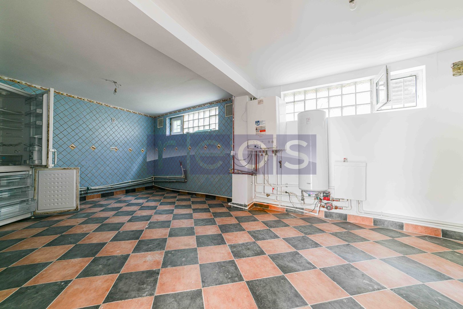 VÂNZARE | CASA 6 APARTAMENTE+3 GARSONIERE | ZONA VITAN - Poză 12