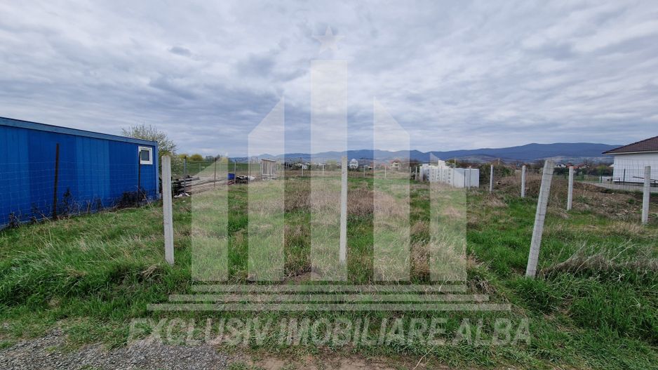 Teren intravilan cu suprafata de 446mp in Partos, Alba Iulia - Poză 3