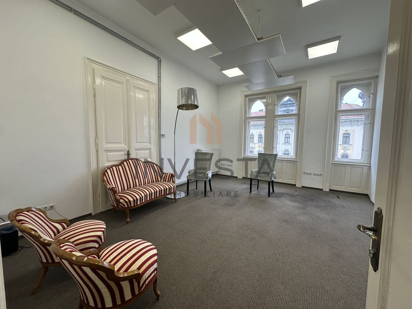 Spatiu de birouri Ultracentral! Cladire istorica! Renovat complet! - Poză 4