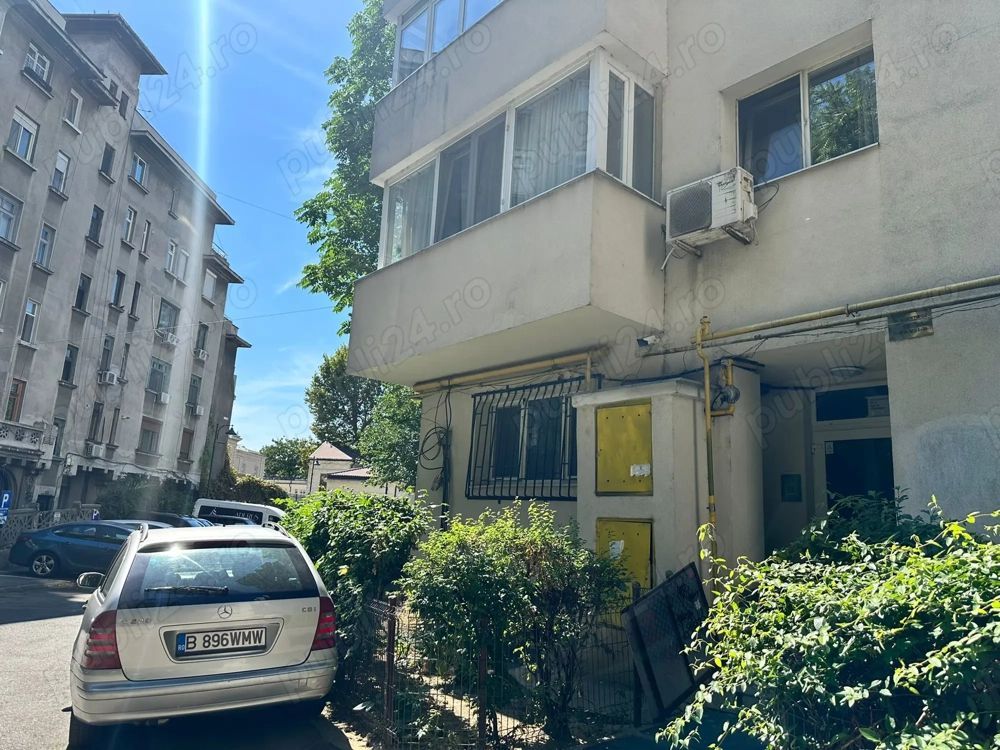 De inchiriat Apartament  3 camere Romana sector 1 - Poză 9