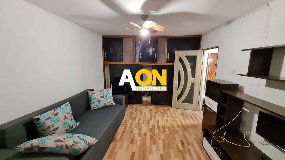 Apartament 2 camere, Etaj Intermediar,  Zona Parc Cetate - Poză 2
