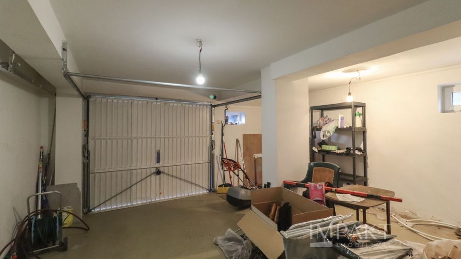 Vila moderna in Europa, curte spatioasa cu garaj! - Poză 19