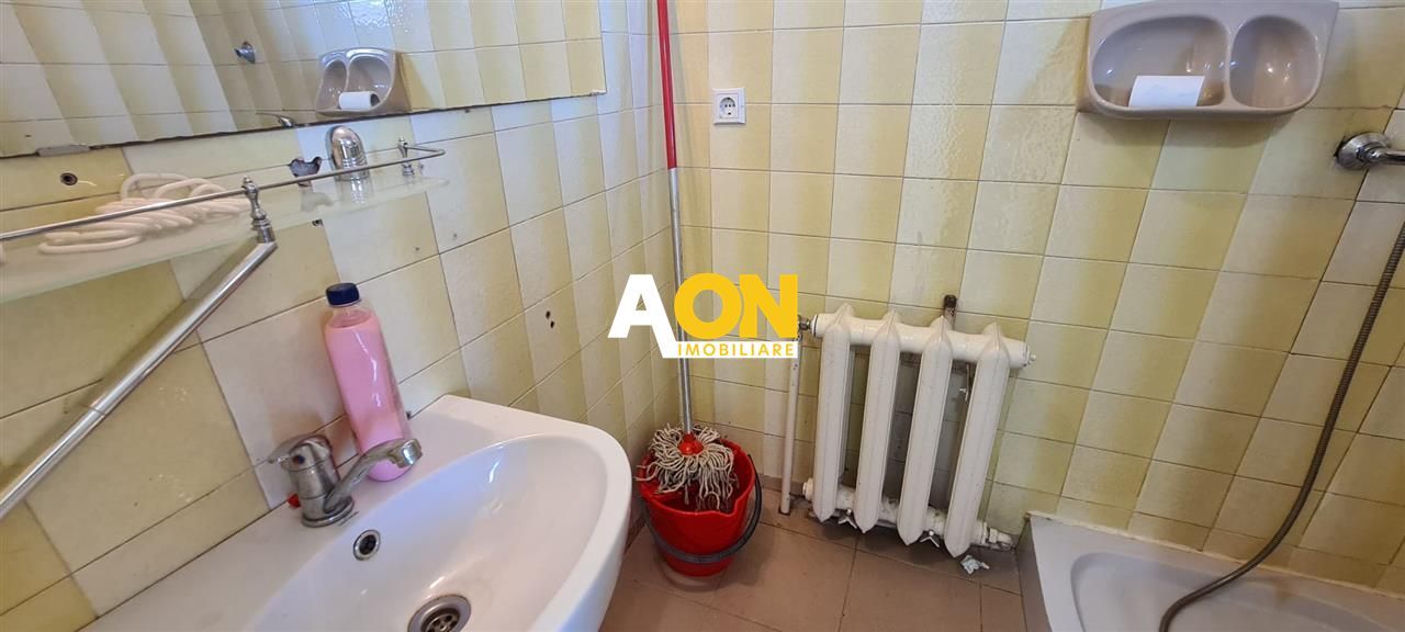 Spatiu de Inchiriat, Pretabil Birouri/Salon, 90 mp - Poză 9