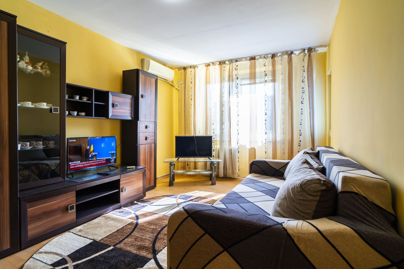 Apartament 2 camere, mutare imediata, zona Ghencea, capatul tramvaiului 41! - Poză 2