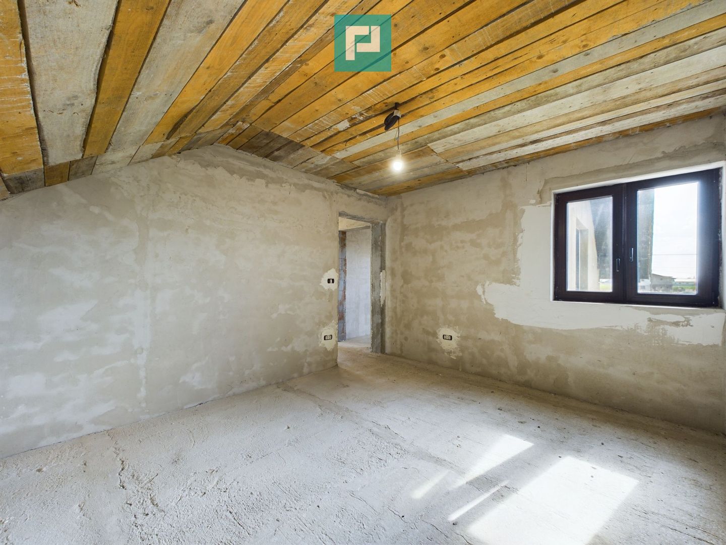 Casă la gri în Livada - Poză 8