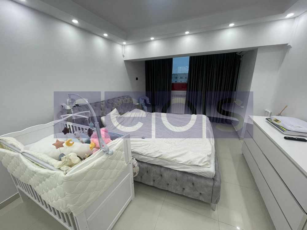 VANZARE APARTAMENT  3 CAMERE - DECOMANDAT -  Rond Alba Iulia - Poză 6