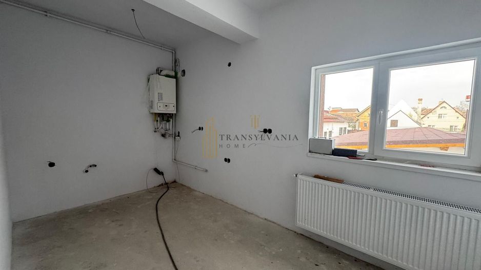 Apartament 3 camere, zona Turnisor - Poză 9