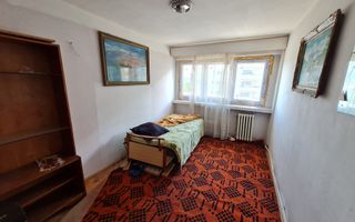 Apartament 4 Camere, Etaj 3, Decomandat, Zona Parc Cetate - Poză 1