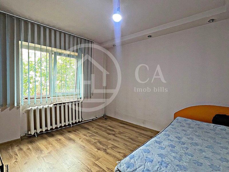 Apartament cu 3 camere de vanzare in zona Rogerius, Oradea - Poză 5