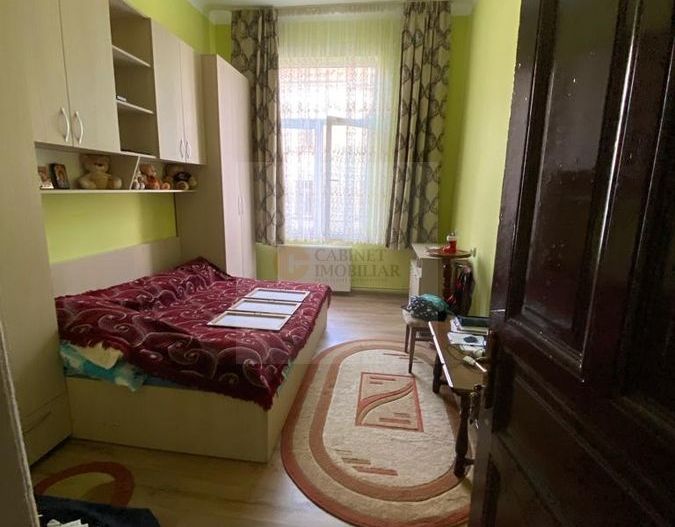 4 camere in vila   | Blvrd M. Kogalniceanu  | 140 mp - Poză 3