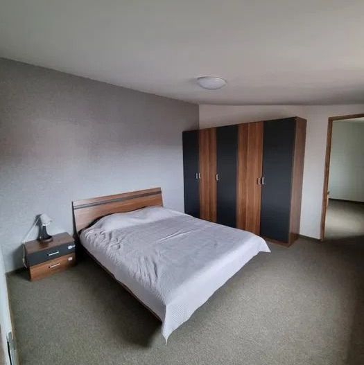 AP. 3 CAMERE REGIE , BUCATARIE INCHISA, CENTRALA PROPRIE,MANSARDA - Poză 1