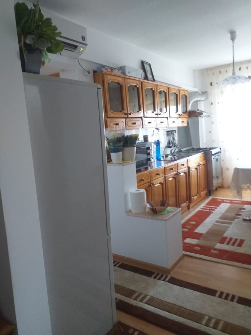 Vănd apartament, complet mobilat in Calafat - Poză 7