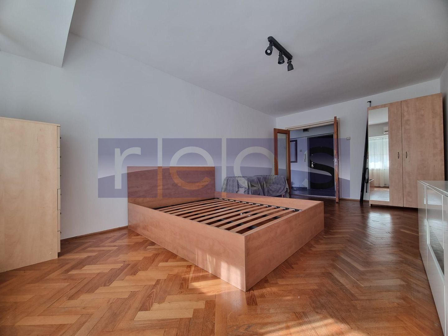 VANZARE 2 CAMERE | DECOMANDAT | ZONA - UNIRII - Poză 2