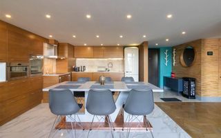 ?** Apartament superb pe doua niveluri Ultrafinisat Semicentral ** - Poză 4