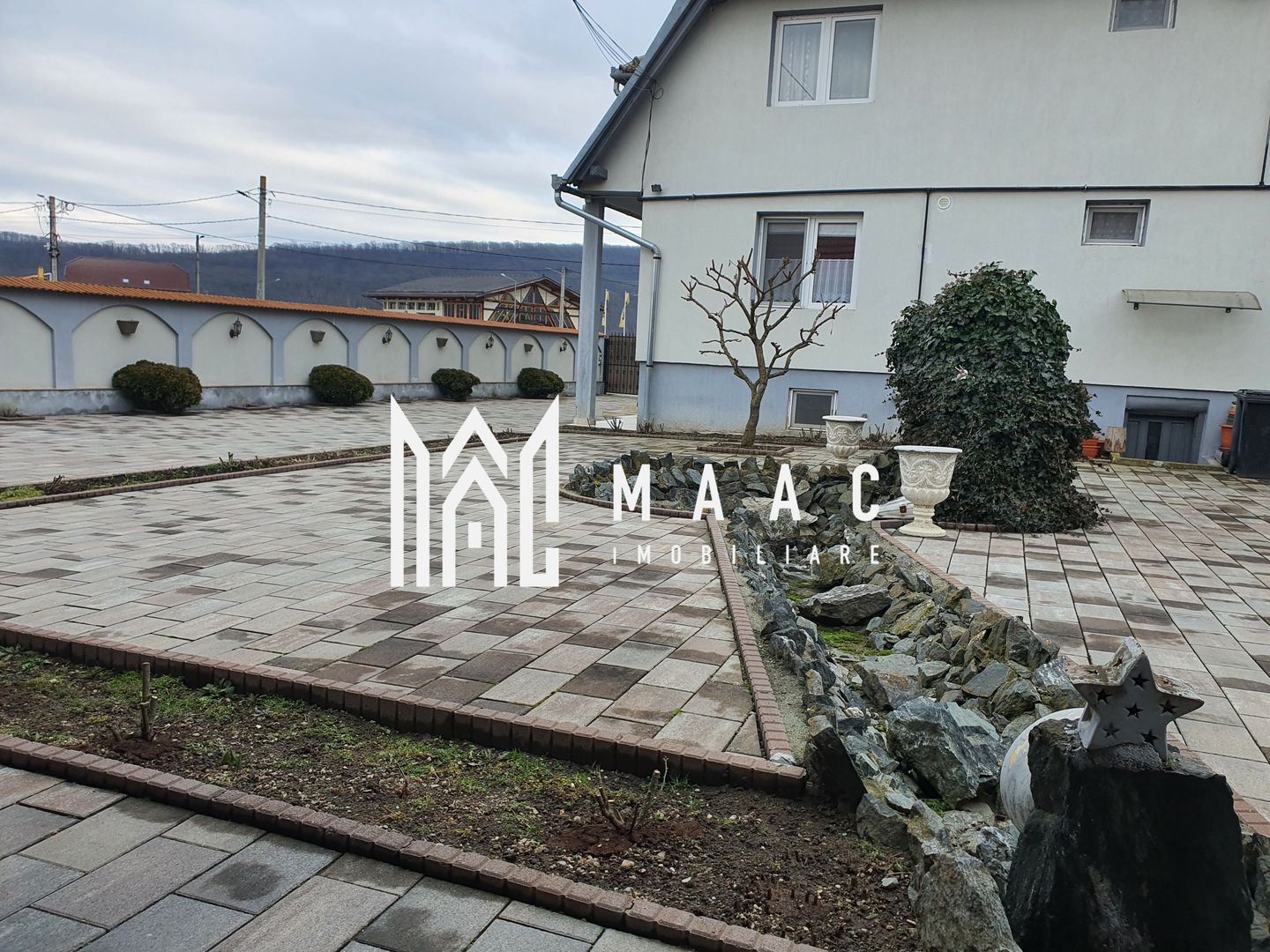 Proprietate cu 2 case | 540 mp utili | Teren 1000 mp | Tălmaciu - Poză 1