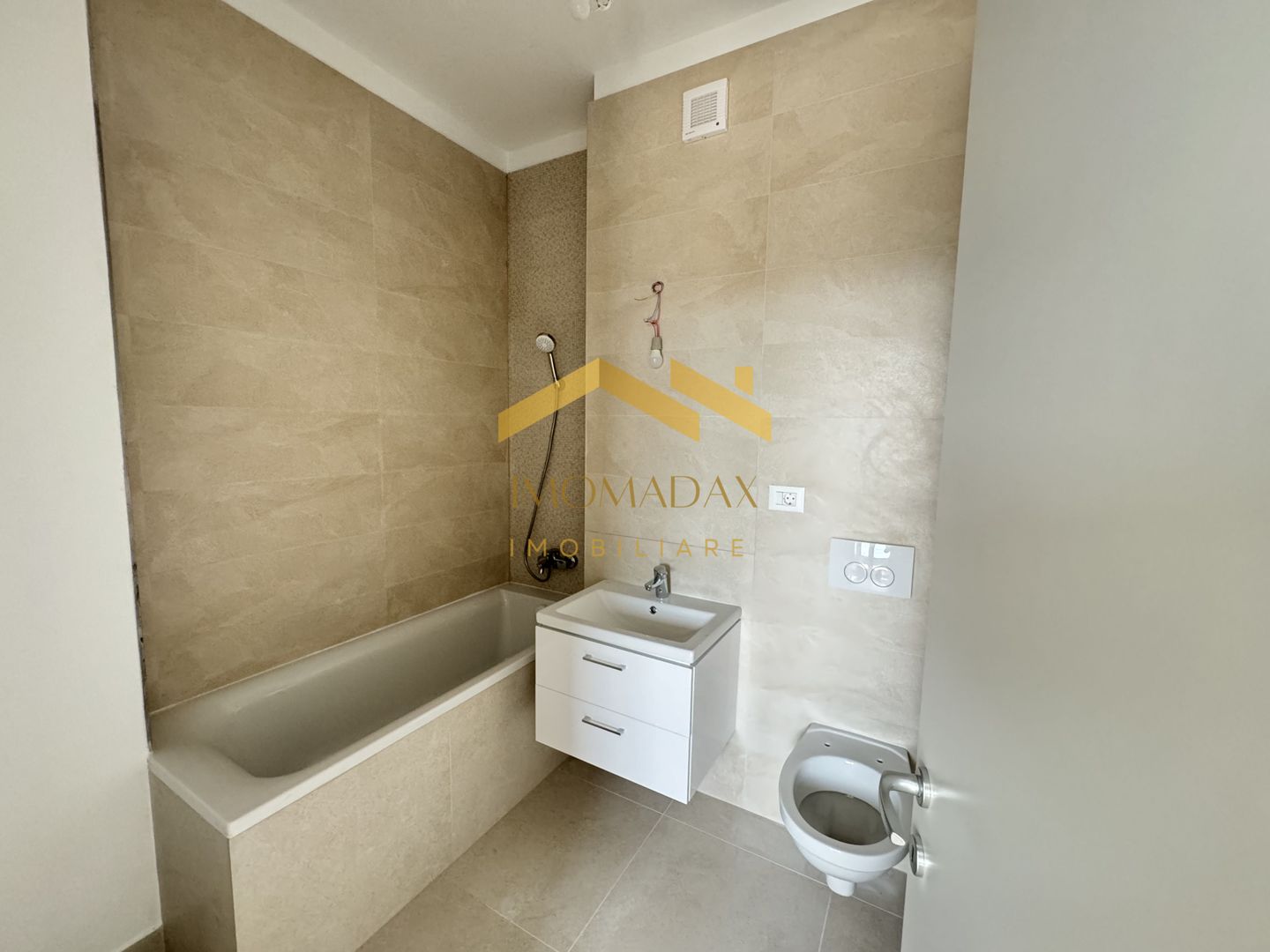 Aradului-Apartament 3 camere-Centrala Proprie - Poză 5