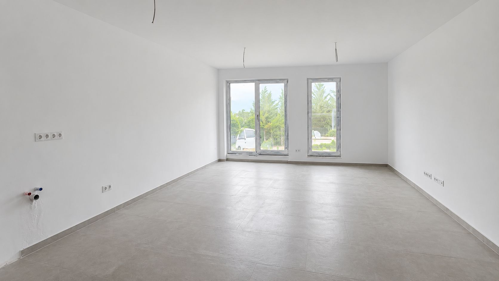 Apartament 2 camere decomandat cu grădină proprie și pompă de căldură - Poză 1