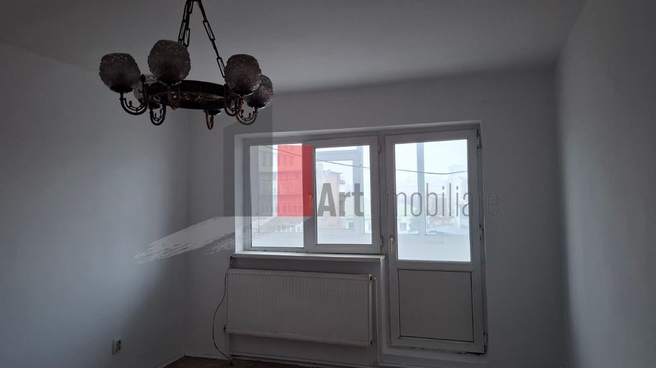 4 Camere Central - Liceul Mihai Viteazul - Poză 8