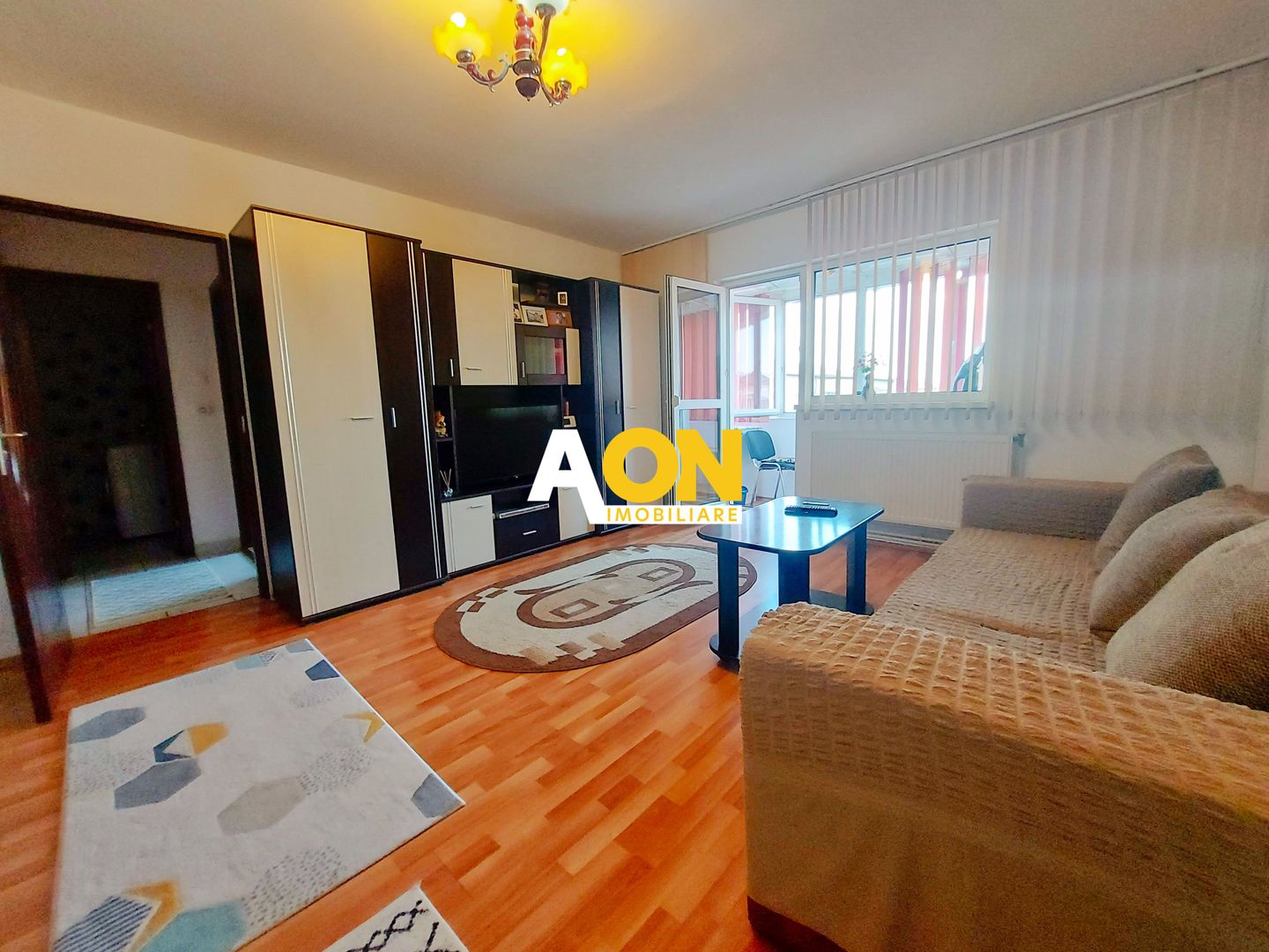 Apartament 2 camere, mobilat, utilat, Cetate - Poză 1