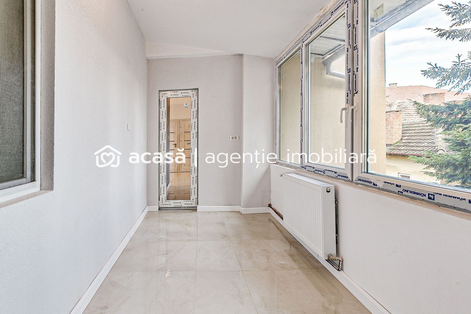 Apartament spațios în zonă centrală - Poză 10