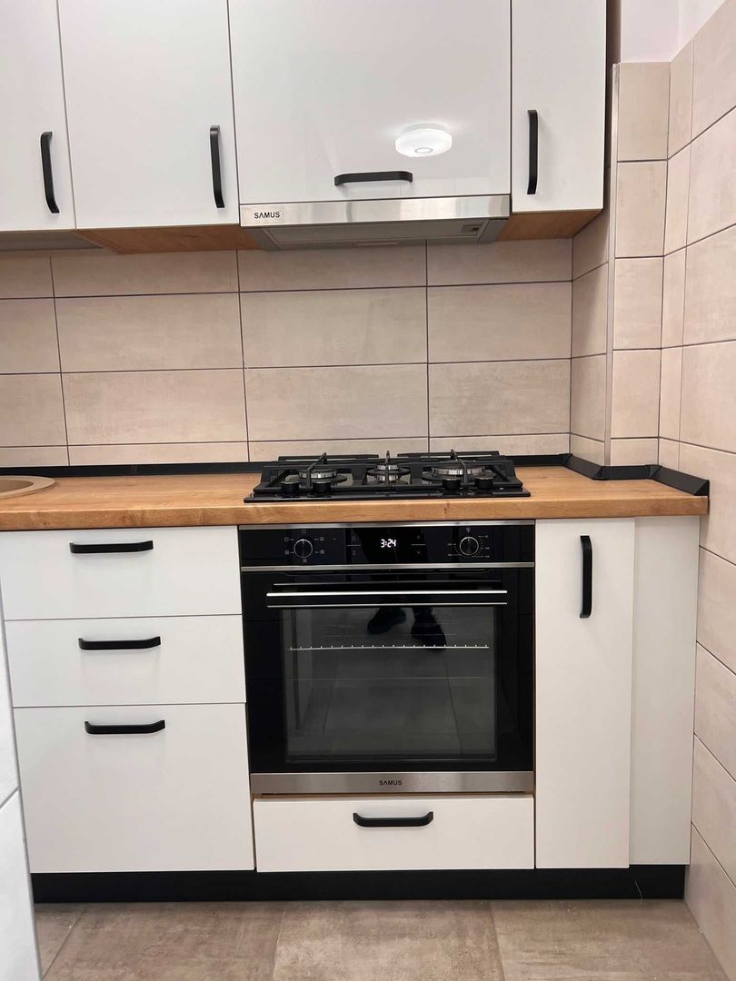 Garsonieră 30 mp, renovată, mobilată, 3 lifturi, metrou 2 minute - Poză 3