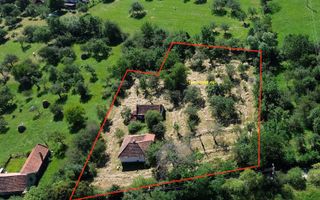Teren 4558 mp cu casă tradițională, Sohodol, Bran - Poză 1