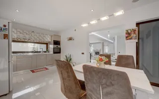 Vilă 342 mp cu piscină și 800 mp teren / 4 dormitoare / Pleașa - Poză 28