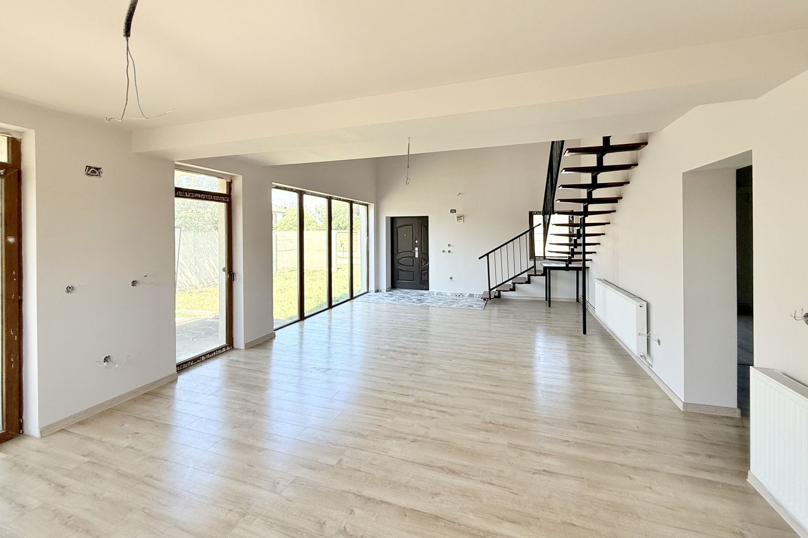 Preț redus 10.000 Eur | Casa finisata, teren 450 mp, in Pecica - Poză 7