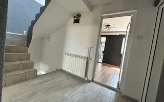Casă P+1E cu terasă circulabilă, garaj amenajat și finisaje moderne - Poză 23