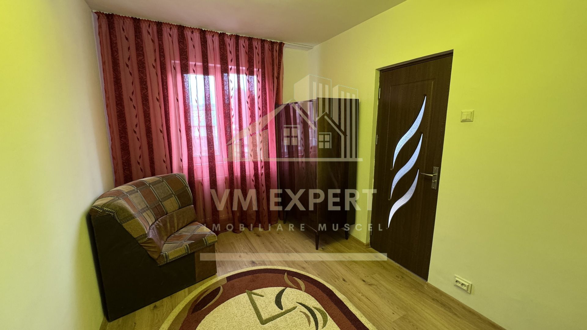 APARTAMENT 2 CAMERE ETAJ 3 VIȘOI CAMPULUNG - Poză 4