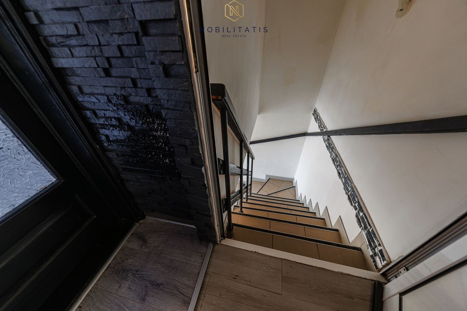 Vânzare casă individuală cu potențial extraordinar în Dumbrăvița - Poză 29