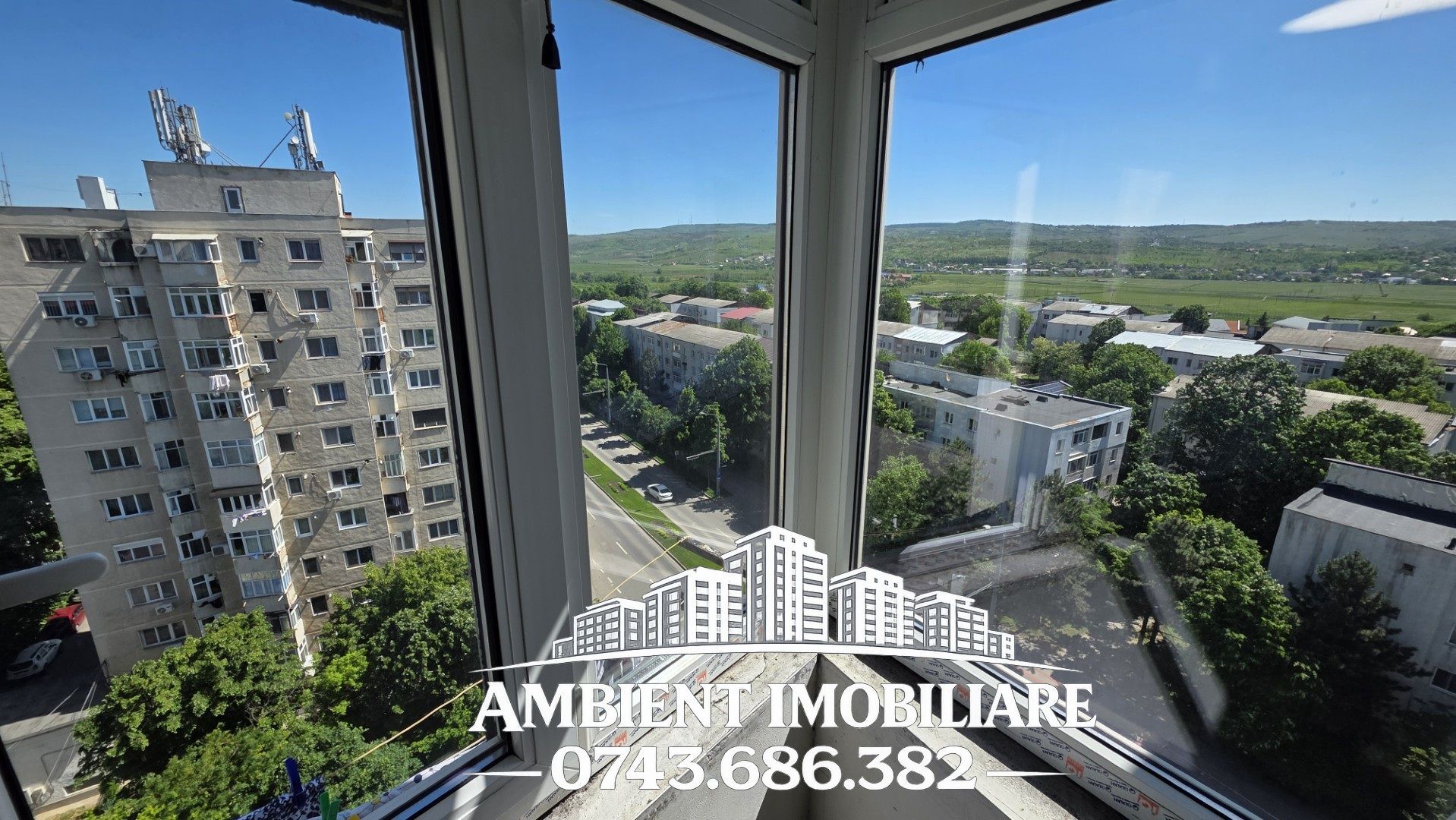 Apartament cu 2 camere, decomandate, etaj 10, VASLUI - zona NORD; - Poză 1