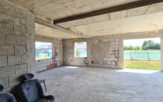 Casă de vânzare la roșu | 93.500 € | pe strada Luncii | în Cătălina - Poză 4