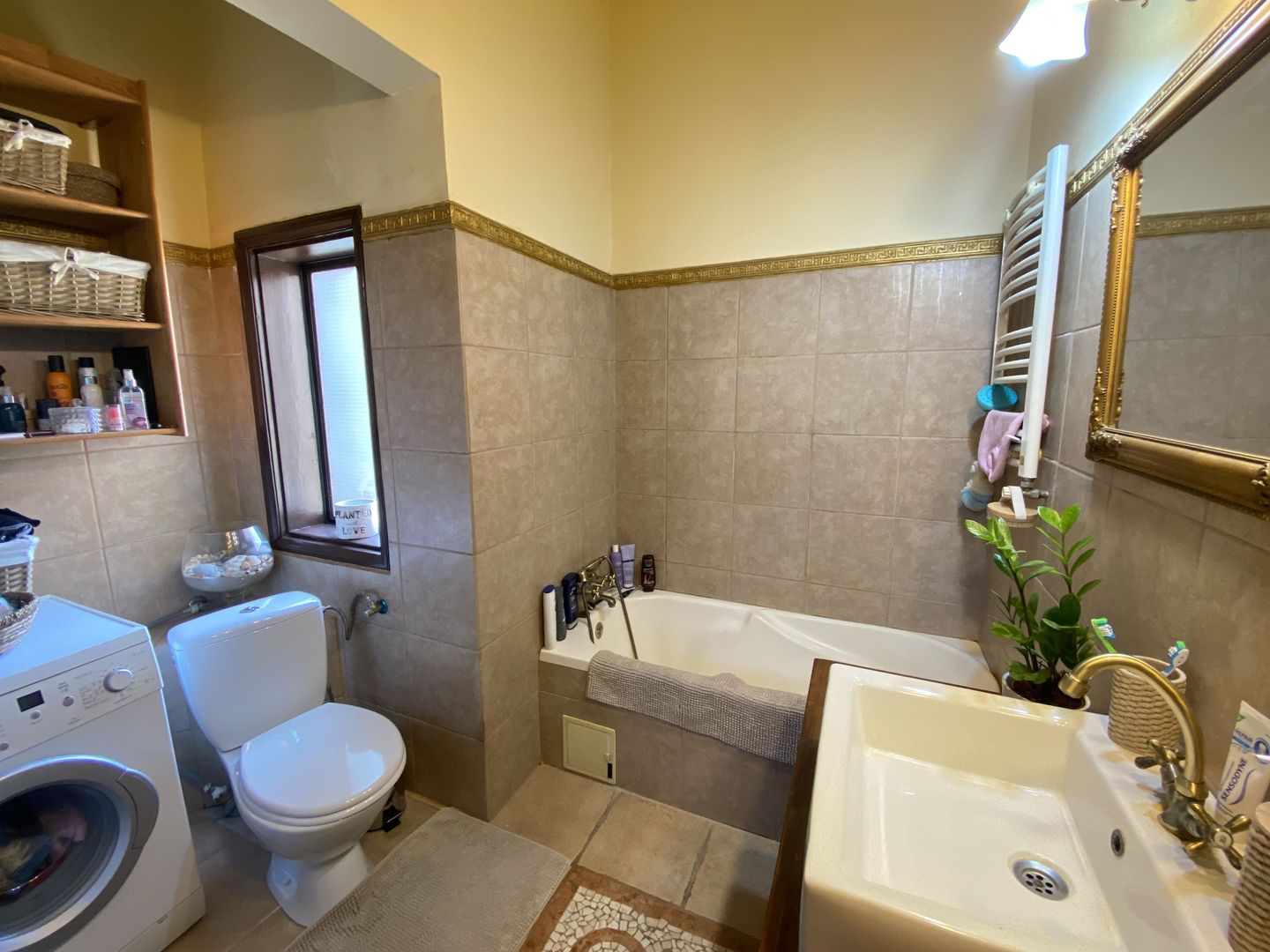 Apartament Renovat, 2 Camere, Etaj 2, Parcare, Zona Iosefin, COMISION 0 - Poză 5