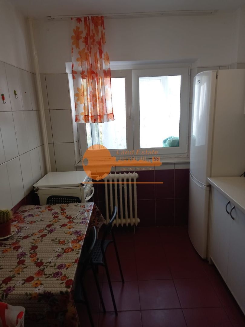 3 camere la 10 minute de Metrou Gorjului - Poză 11