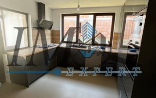 Casa semi finalizată de vânzare in Lancram - Poză 7