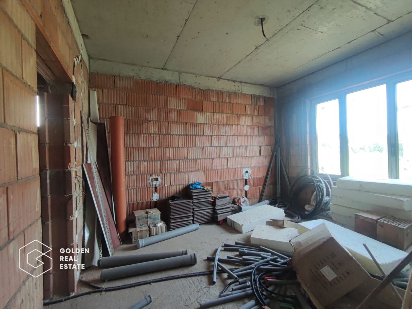 Casa cu teren de 697 mp si 5 dormitoare, Westfield - Poză 3