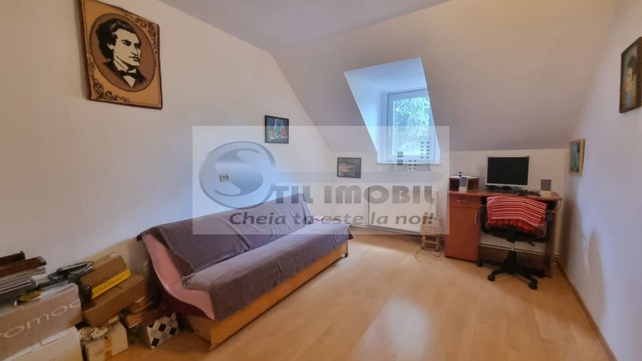 Casă pe trei niveluri, 264 mp utili + Foisor ,teren 2400 mp. - Poză 6