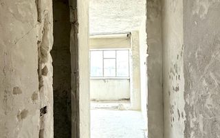 APARTAMENT SPATIOS CU VEDERE PE 2 PARTI - Poză 11