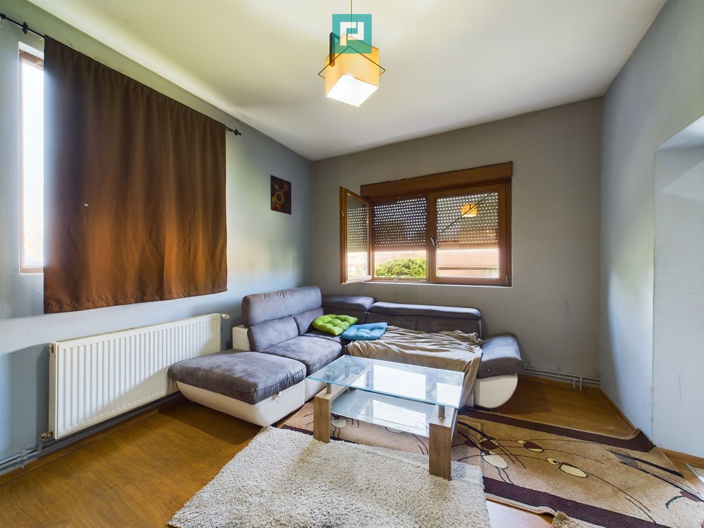 Proprietate multifuncțională într-o locație Centrală - Poză 11