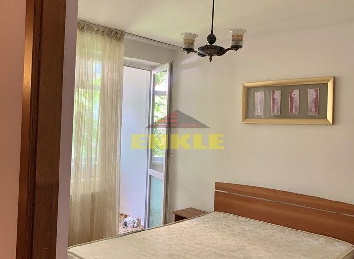 De vanzare apartament cu 2 camere, Zona Pietonalul Unirii, Etaj 1. - Poză 4