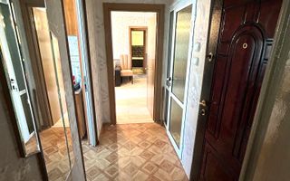 Apartament cu 3 camere  | 55 mp | Centru  |  Comison 0 - Poză 9