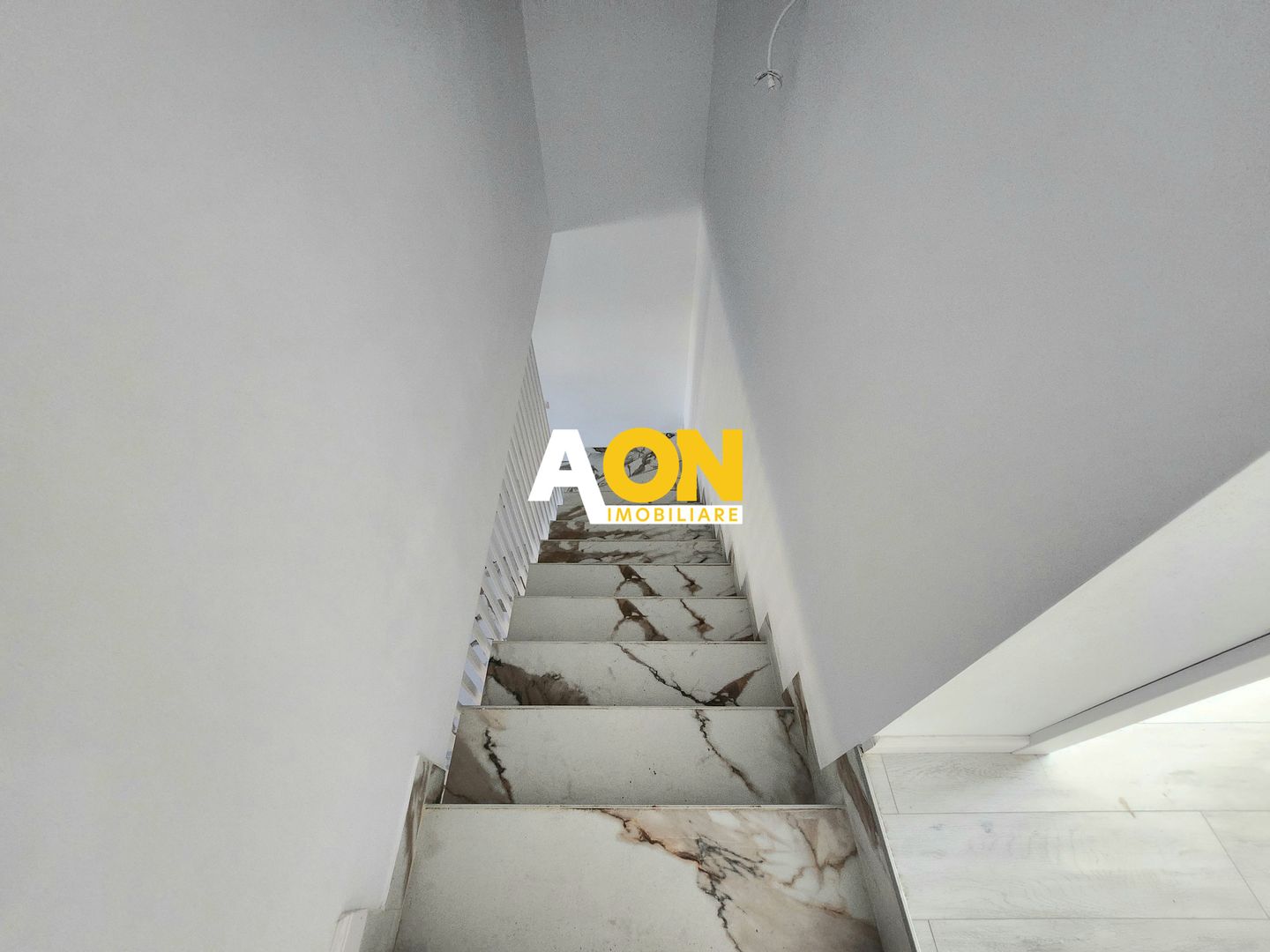 Casa tip insiruit, 105 mp utili, mobilata-utilata, zona Ampoi 3 - Poză 10